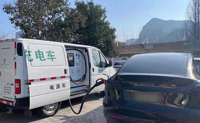 广汉汽车搭电